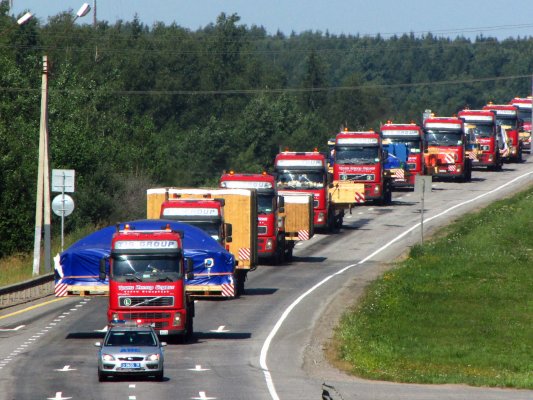 Road haulage of oversized cargoes 11