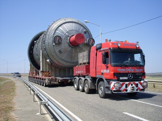 Road haulage of oversized cargoes 9